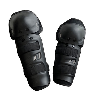 Schutz der Unterbeine mit dickeren und flexiblen Motorradsicherheitsausrüstungen