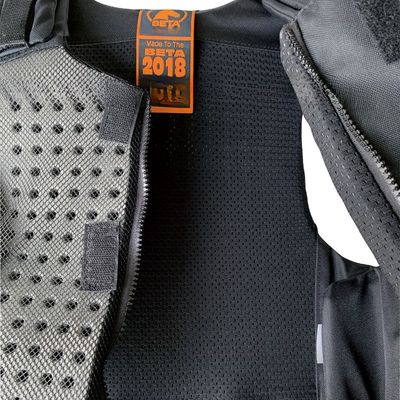 Zertifizierte schwarze Kinderweste mit Schaumpolsterung für Reiten im Freien