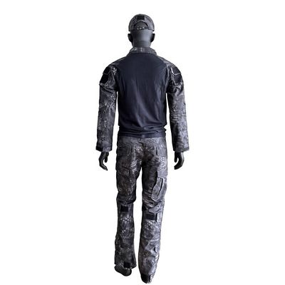 Polyester-/Baumwollhemd für Männer mit langem Ärmeln Strickhemd Uniform Froschanzug in individueller Farbe