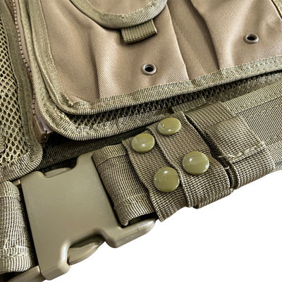 Multifunktionale Khaki-/Tan-Schutzweste mit mehreren Taschen und Mesh Liner 1,6 kg
