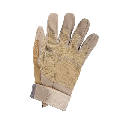 Saisonaler Handschutz mit Khaki für Winteraktivitäten