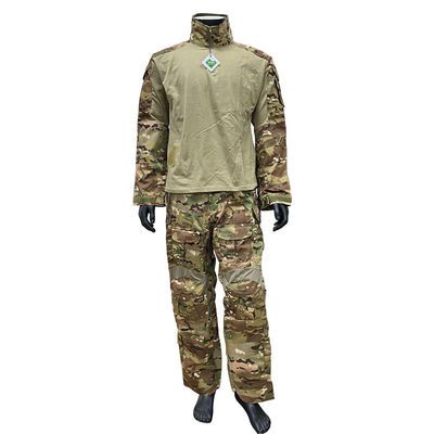 Schutzfunktion Trainingsanzug für Männer mit Grundschutz und Außenuniform