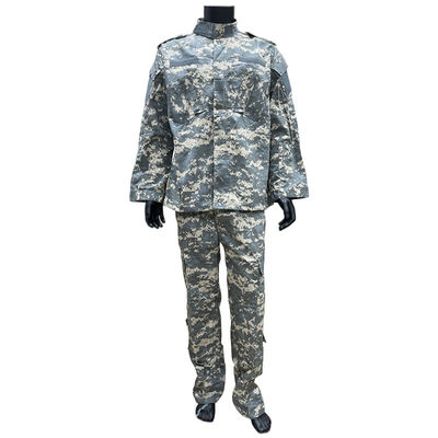 Individuell angepasste Sportuniform für Männer mit grundlegender Schutzklasse und Funktion