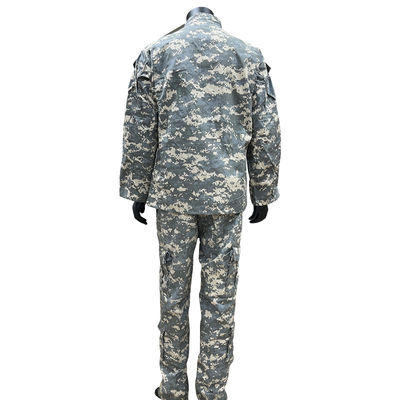 Individuell angepasste Sportuniform für Männer mit grundlegender Schutzklasse und Funktion