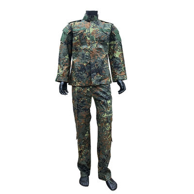 Schutzklasse Grundschutz Männer Sportuniform mit individuellem Design