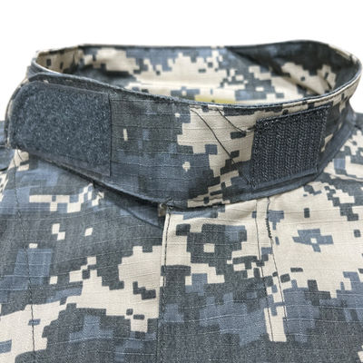 Schutzfunktion Elastische Rückenstütze Stil kundenspezifische Sportuniform für Männer