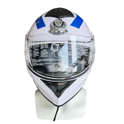 Motorradhelm gegen Sturz mit LED
